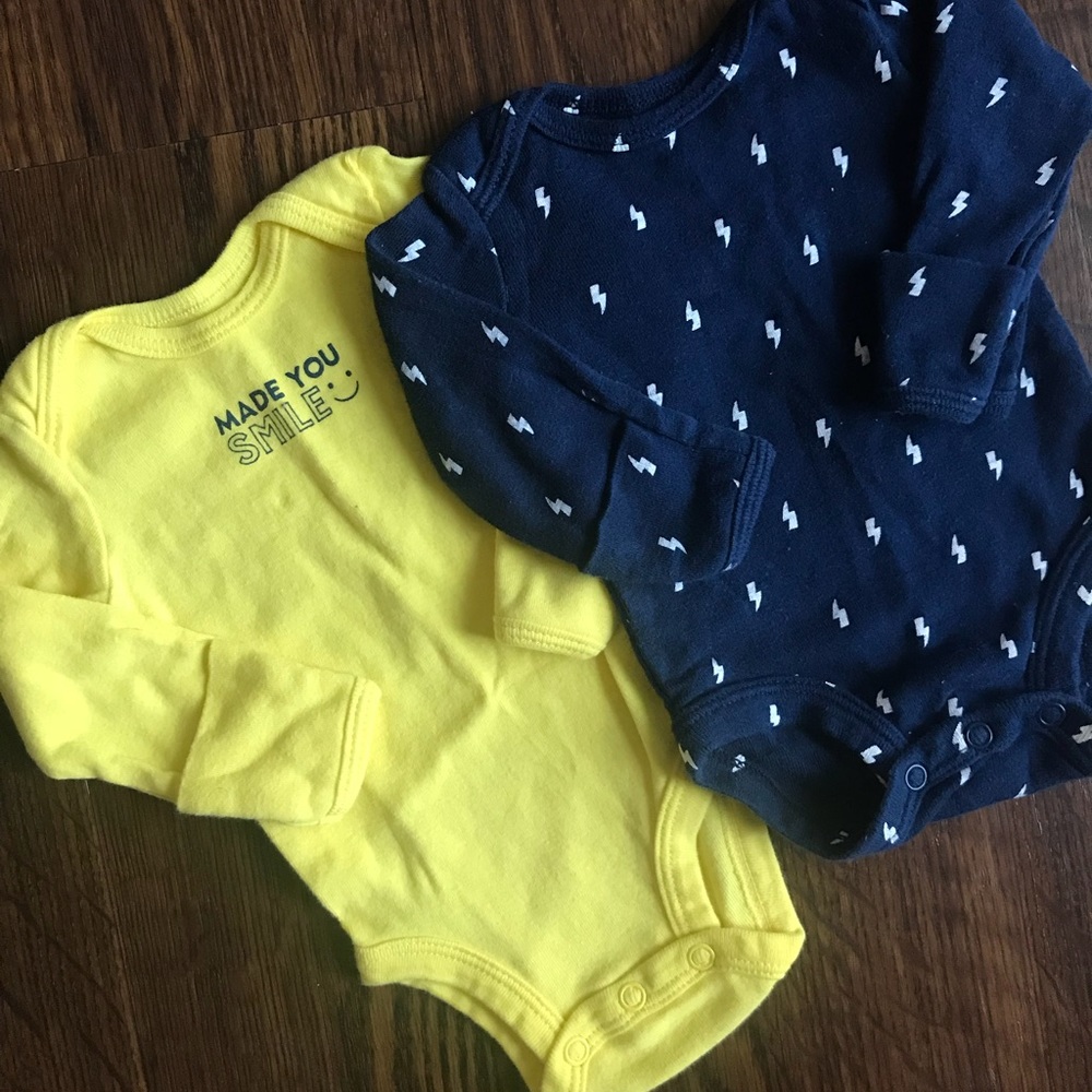 Carter’s baby boy 2pc bodysuit set